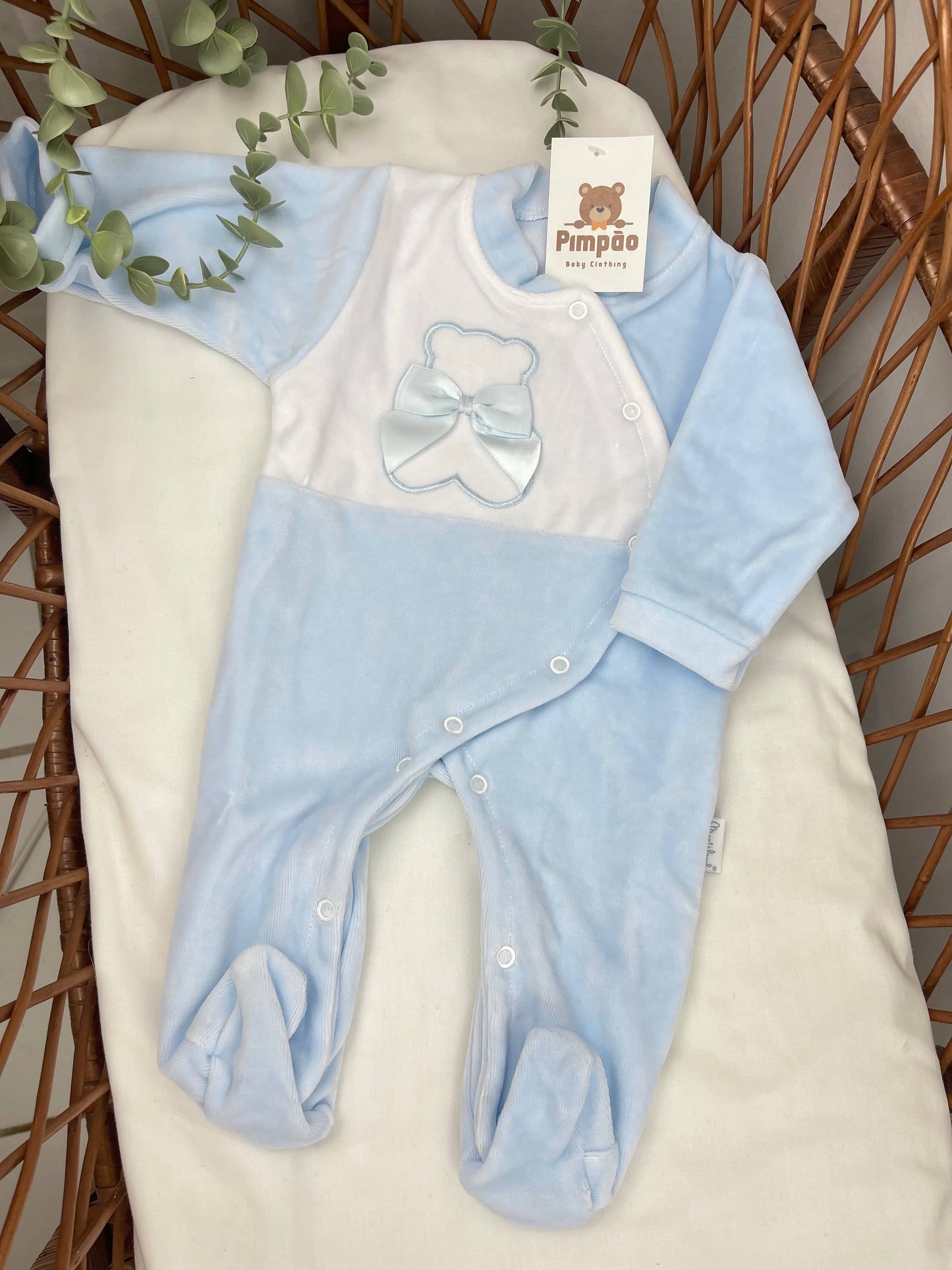 Pimpão Baby Clothing Azul Babygrow de veludo - urso com laçinhos