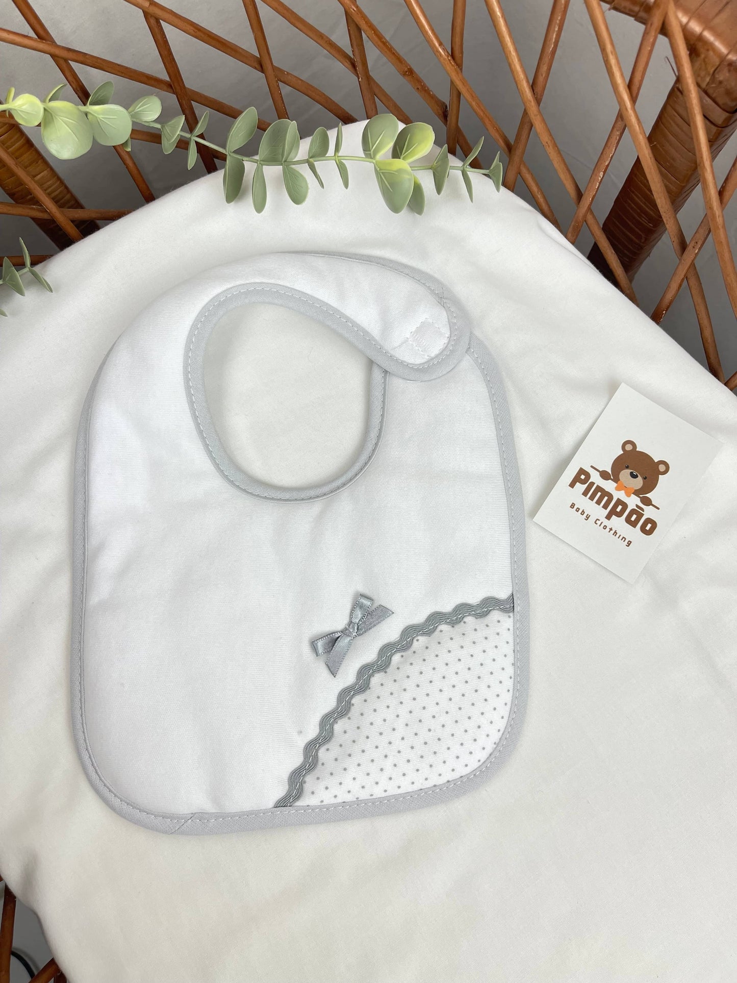 Babete - laçinho - Pimpão Baby Clothing